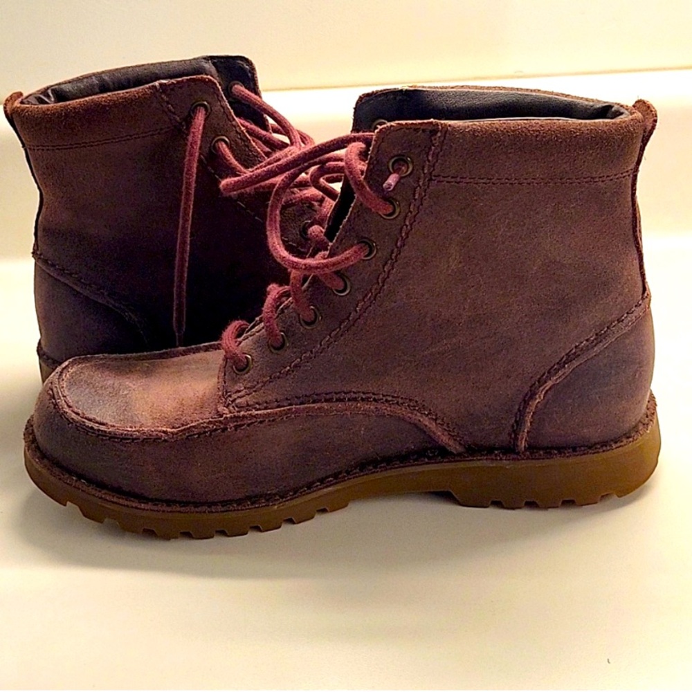 UGG | moc toe 6” lace up boots | men’s 7